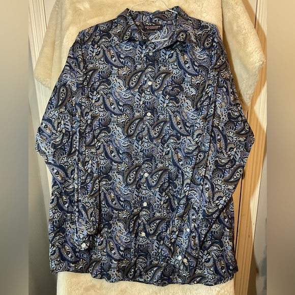 Roundtree & Yorke Blue Paisley Button Down Shirt - Picture 1 of 6